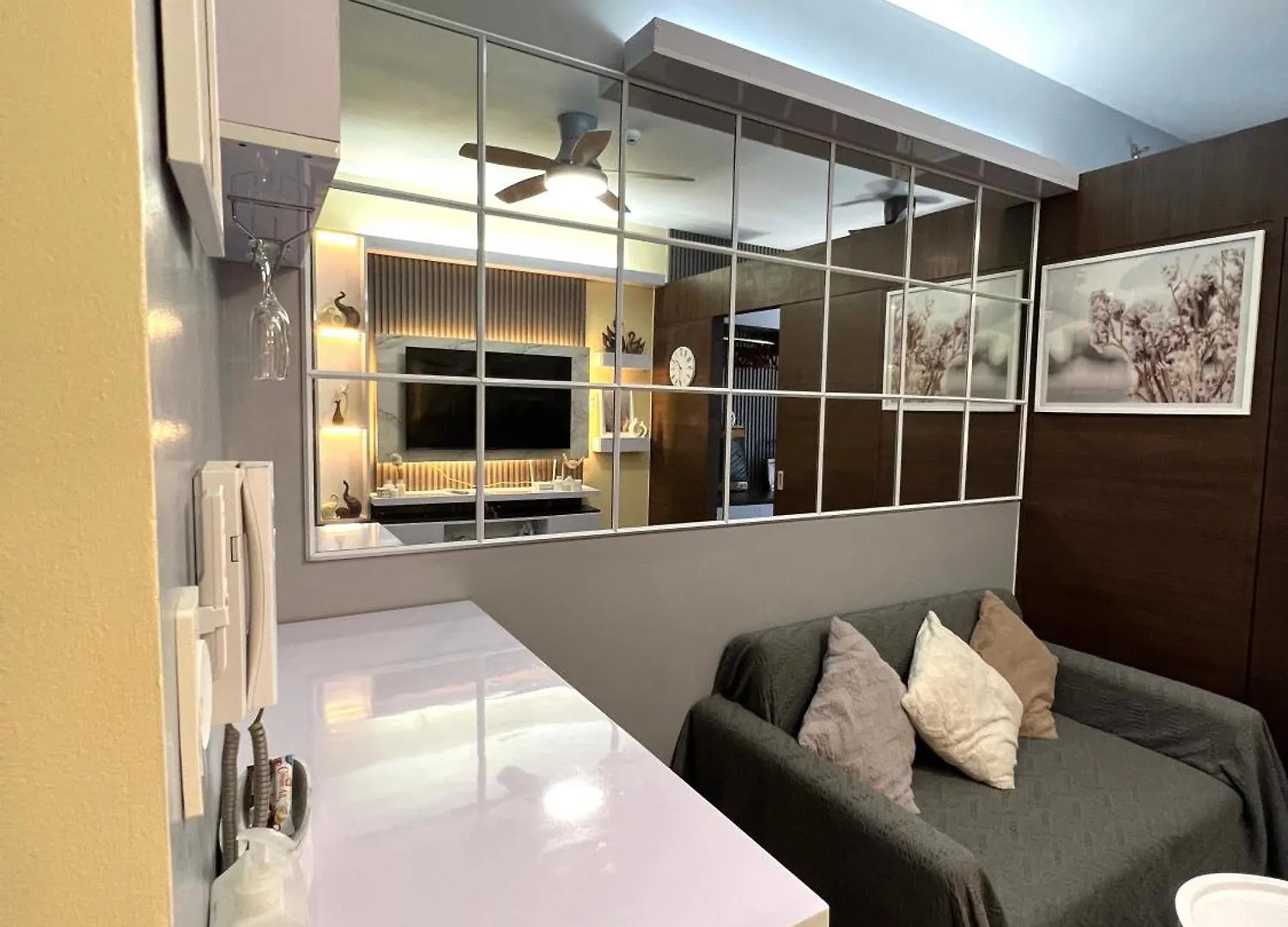 Apartment In Air Residences, Makati With Wifi, Netflix, Pool, Mall And More Manila Filipinler