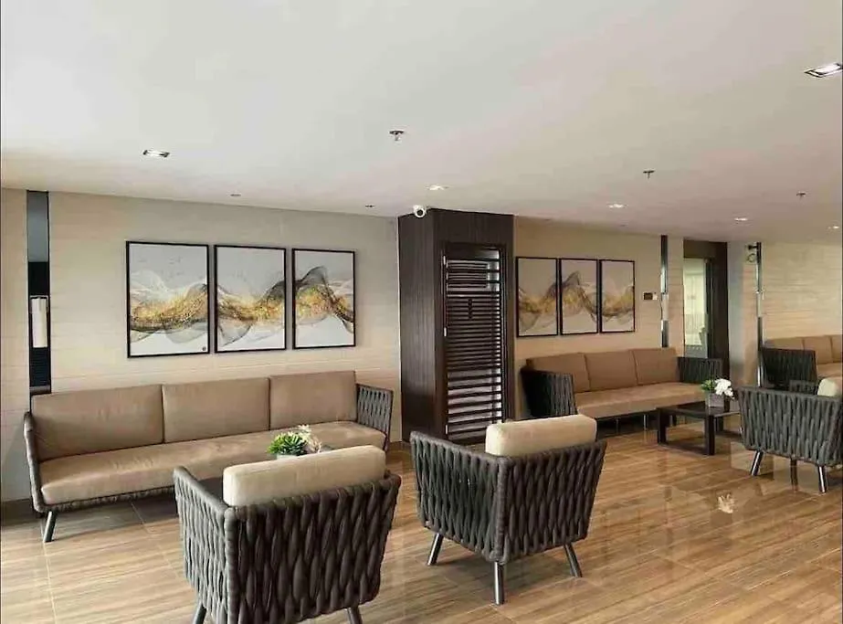 Apartment In Air Residences, Makati With Wifi, Netflix, Pool, Mall And More Manila