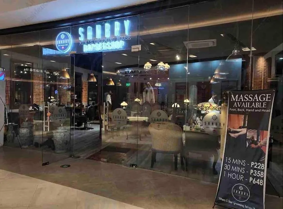 Apartment In Air Residences, Makati With Wifi, Netflix, Pool, Mall And More Manila Philippines